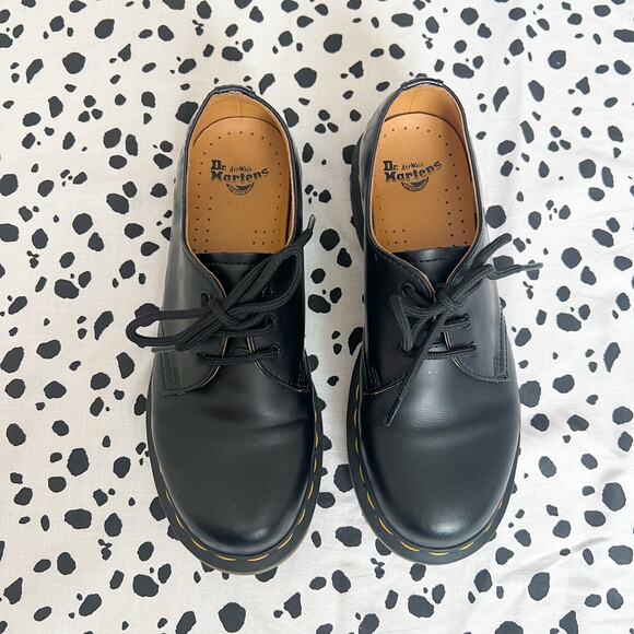 Dr Martens | 1461 Women’s Black Smooth Leather Lace Up Oxford Shoes 6 Like New - Picture 3 of 9